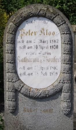 Kloos Peter 1862-1930 Bonfert Katharina Luise 1867-1959 Grabstein